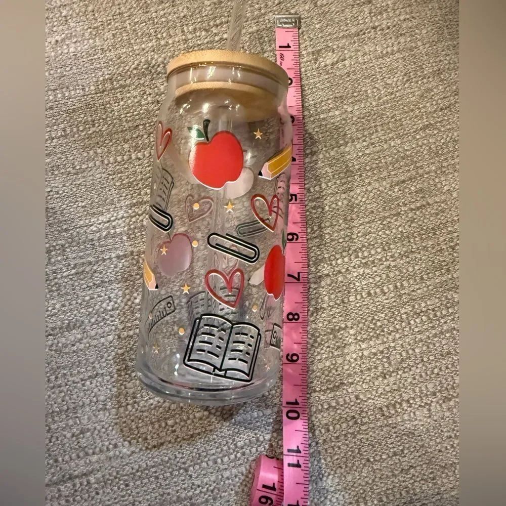 Teacher Tumbler with Red Apple and teacher supplies Design